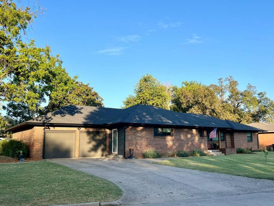 Mid-West Mod - 5Br - Central Norman - Near Ou! Buitenkant foto